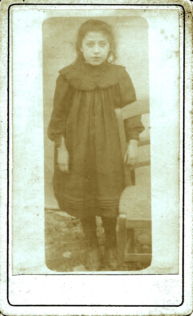 Elisa AUNE à 10 ans