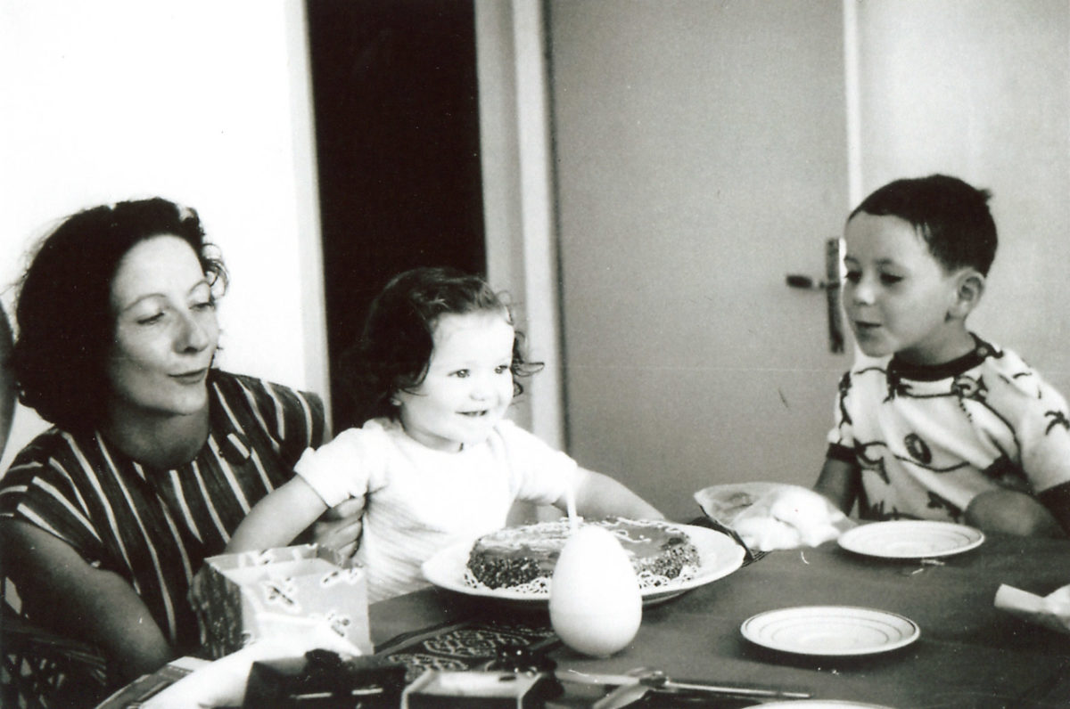 Paulette TERRASSE et ses enfants Isabelle et Thierry AUNE