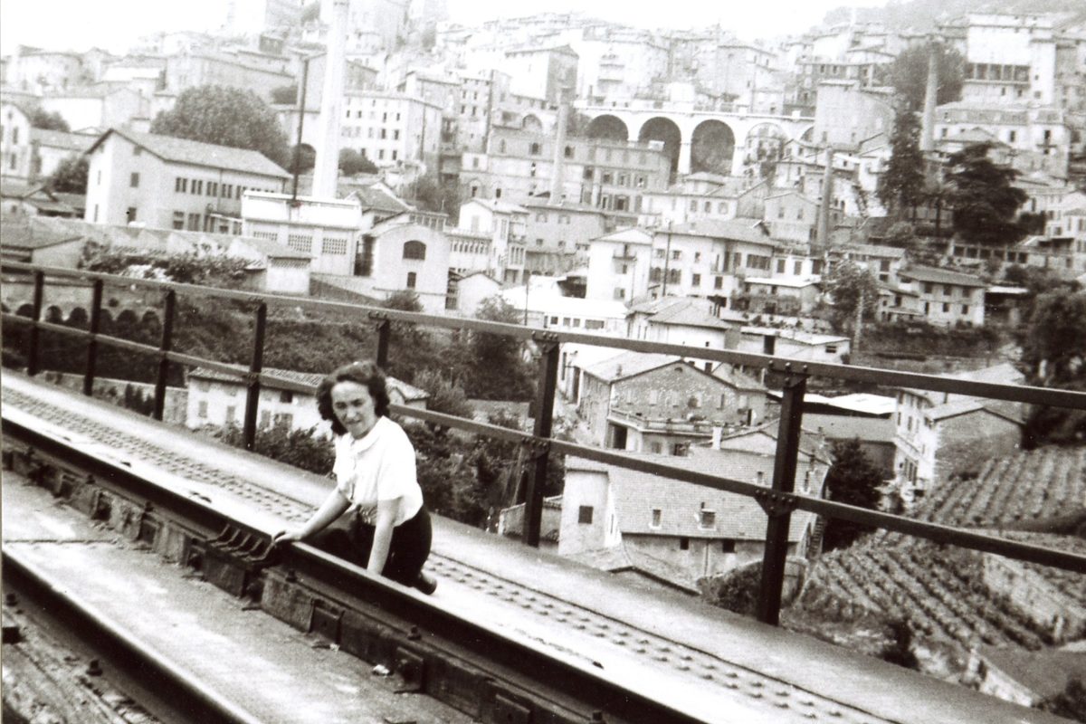 Jeanne FERMIER sur le Pont du Sud