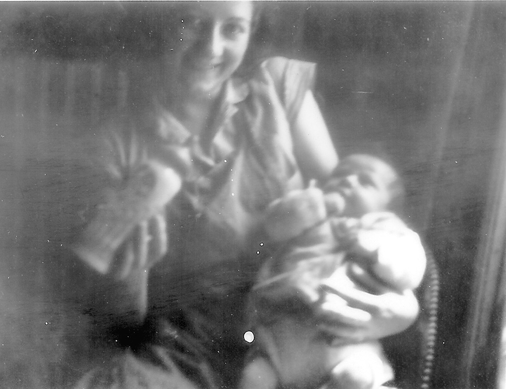 Paulette TERRASSE et son neveu Jean-Luc ROUDIER