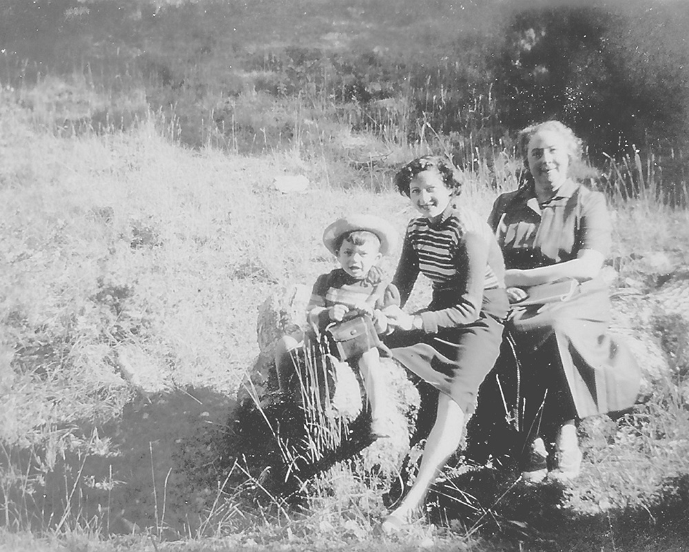 Jean-Luc ROUDIER, Paulette TERRASSE et Rolande TERRASSE