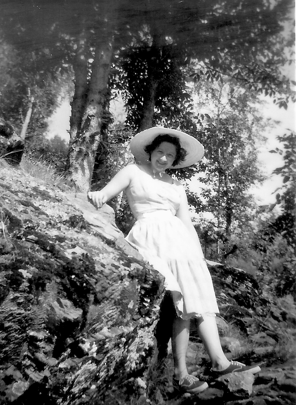 Paulette TERRASSE à Monaco (juillet 1957)