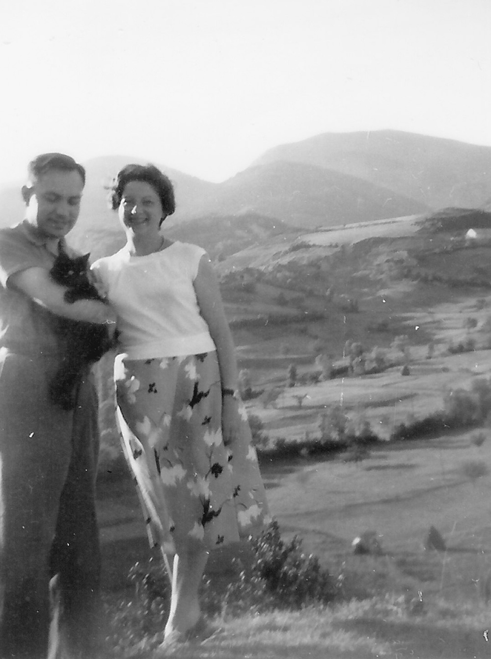 Alexis AUNE et Paulette TERRASSE à Montbrand en septembre 1957