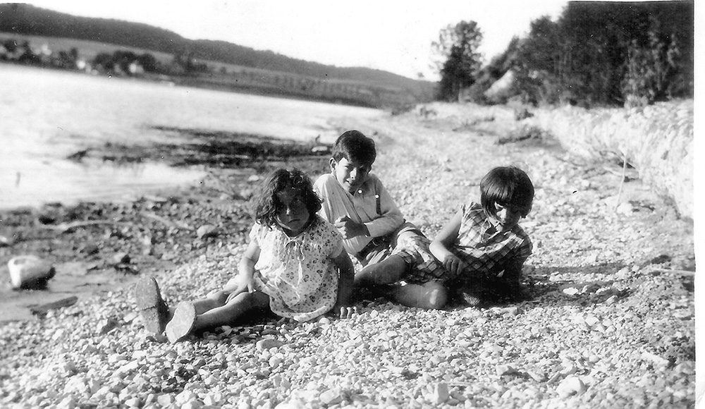 Jacqueline, Jacques et Marie-Louise TERRASSE au lac de Malbuisson en 1930