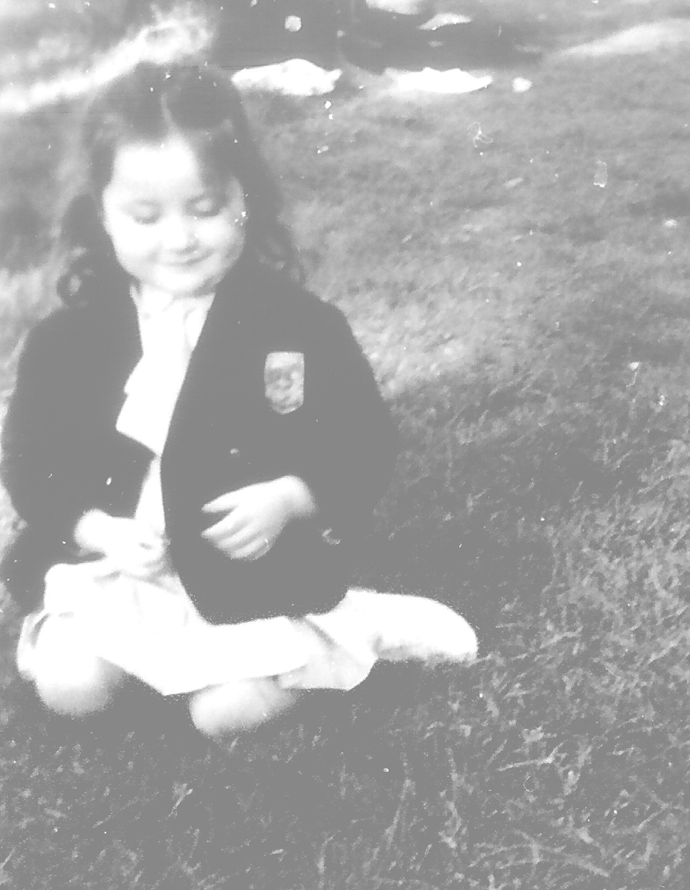 Laurence AUNE à Vincennes à Pâques 1962 (3 ans 1/2)
