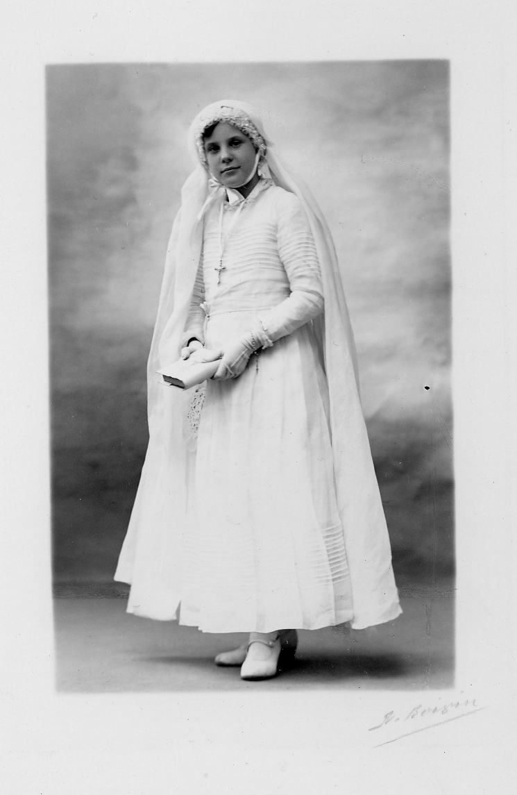 Marie-Louise TERRASSE en communiante