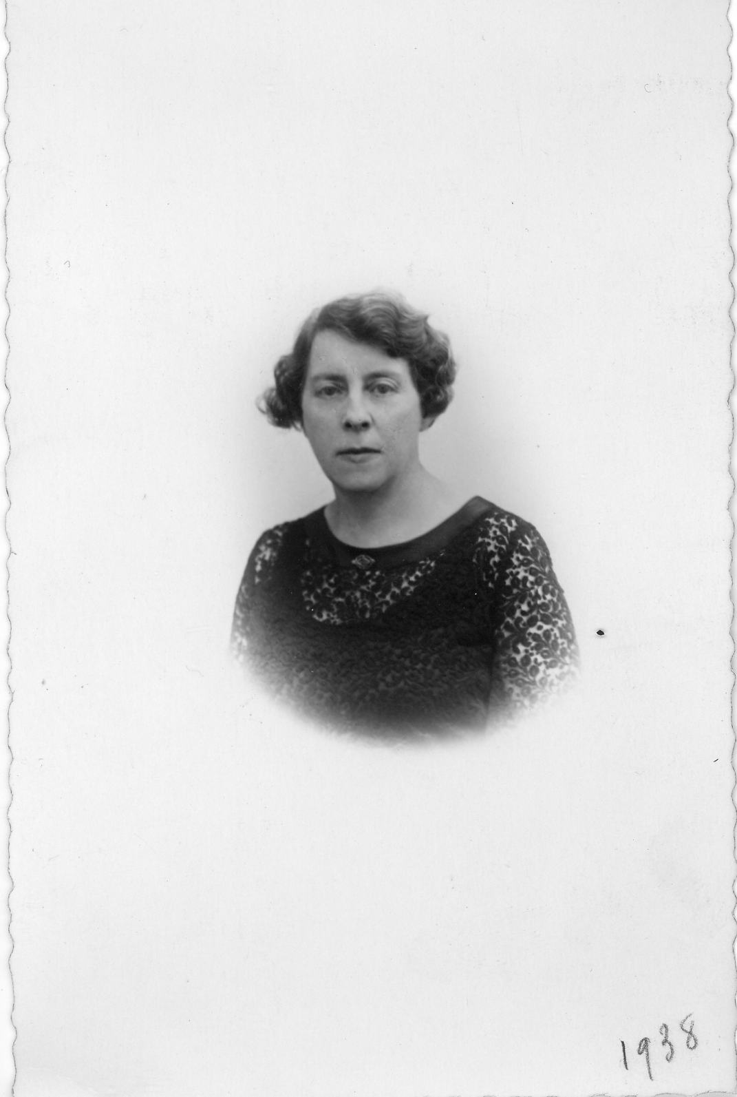 Portrait de Raymonde TERRASSE en 1939